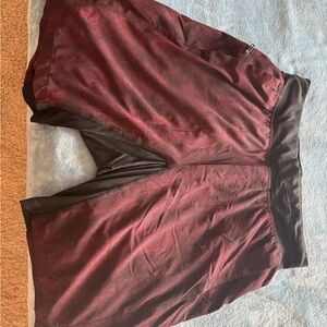 Lulu Lemon T.H.E. Linerless Shorts 9’